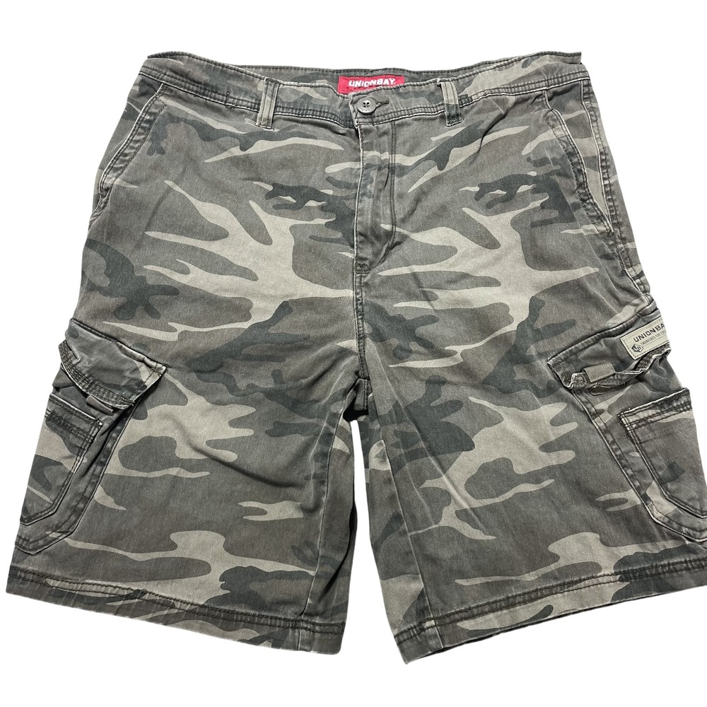 Vintage UNIONBAY Shorts Mens 38 Green Camo Cargo 10" Inseam Stretch Y2K